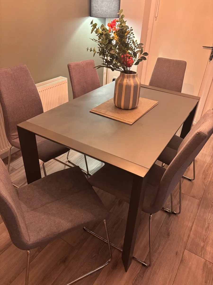 Dining set (table & chairs) - Image 1