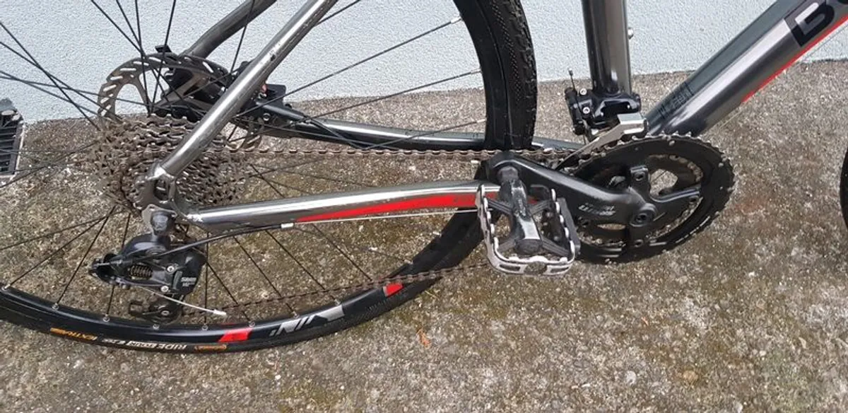 Boardman hybrid bike - excellent condition - Image 3