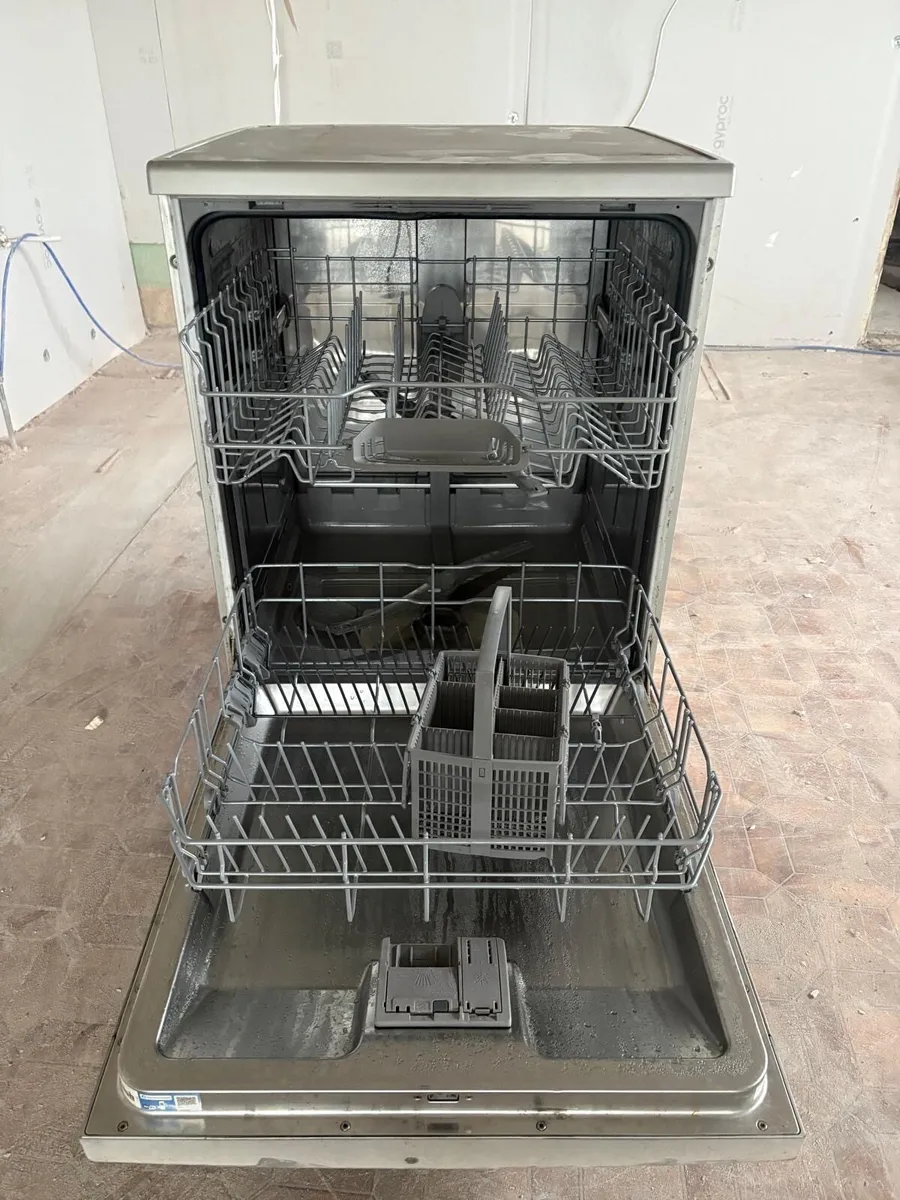 Bosch Serie 2 Dishwasher - Image 2