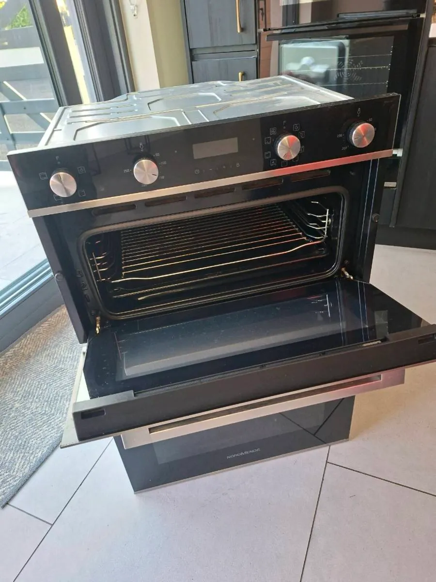 Double Oven and Microwave - Image 3