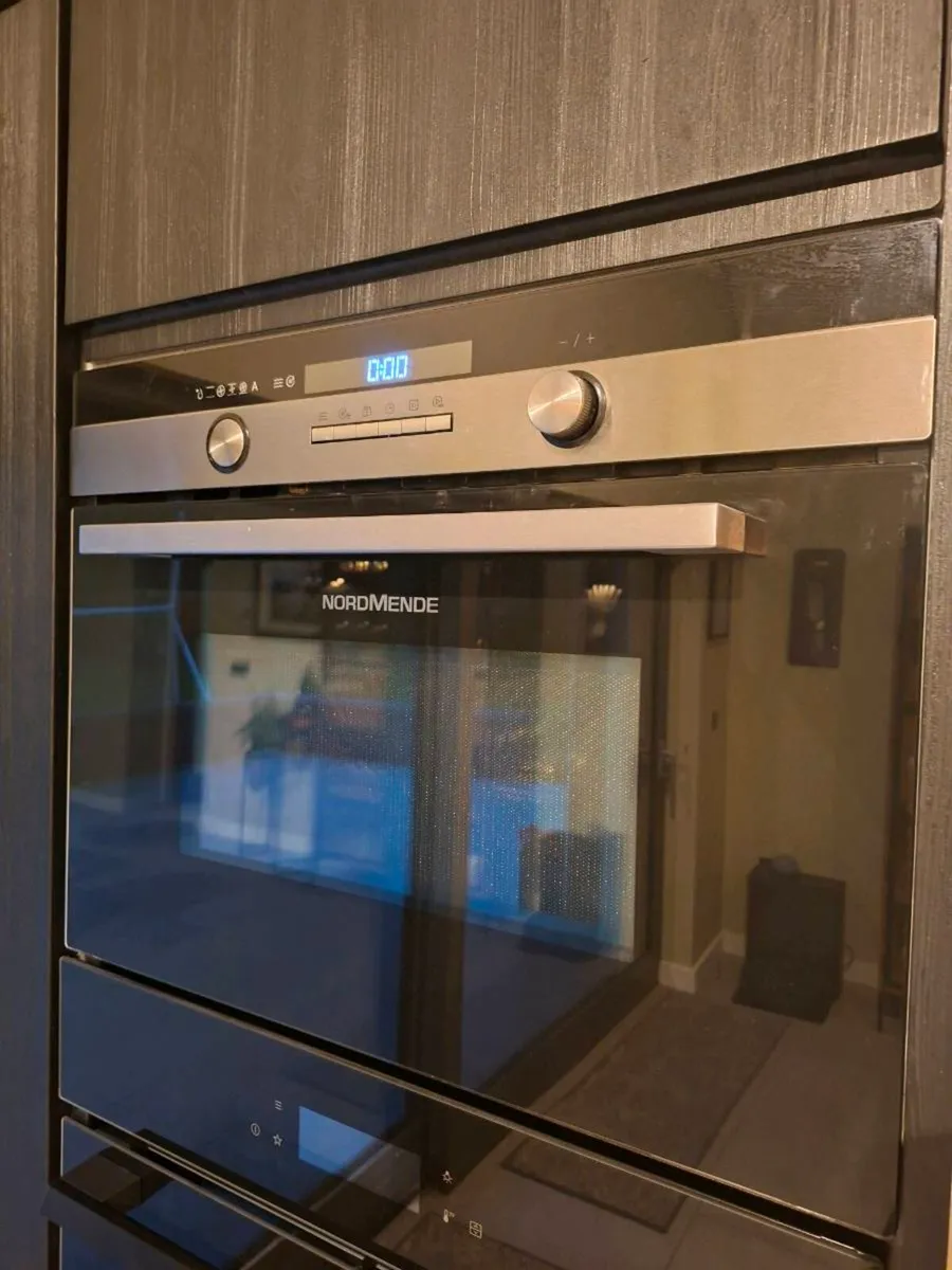 Built in Microwave - Image 1