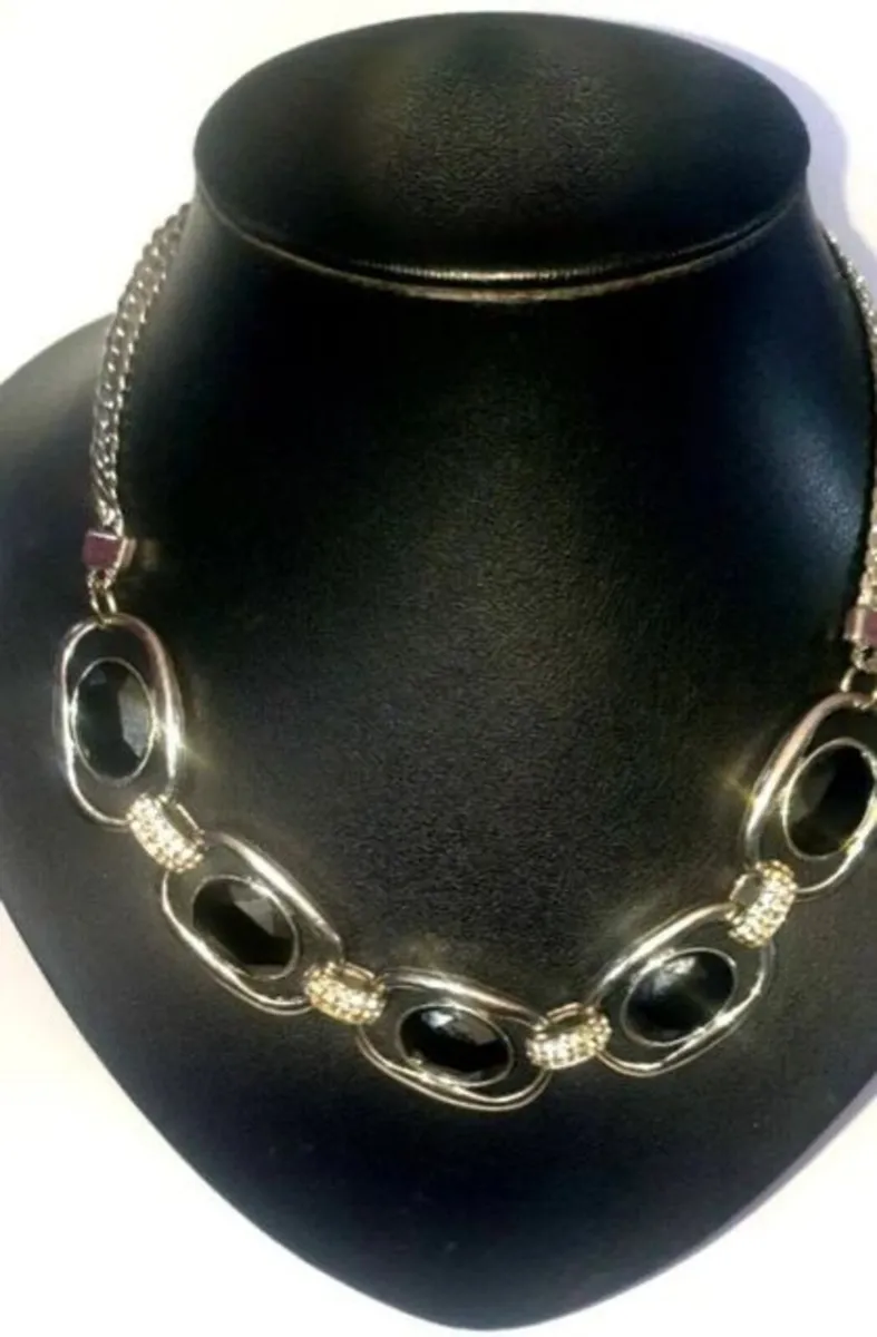Vintage Black Oval Statement Necklace (Adjustable) - Image 2