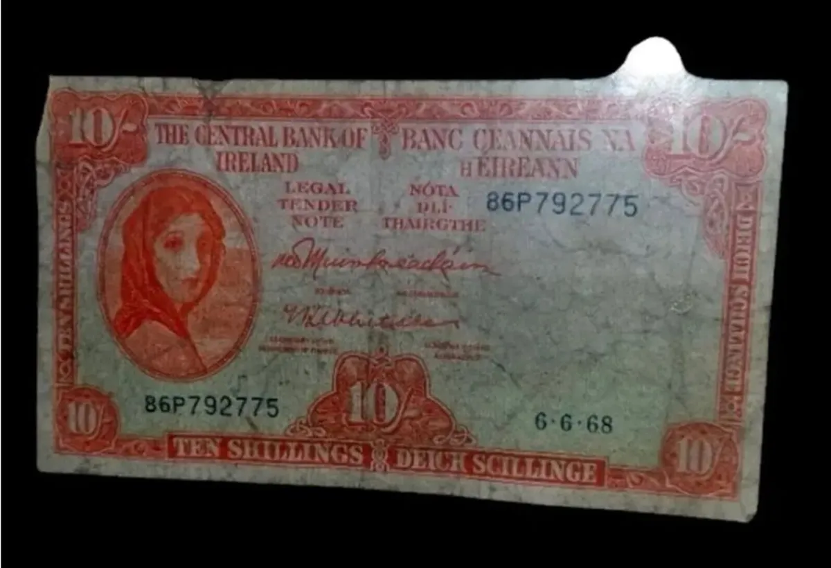 Vintage 1968 Irish 10 Shilling Note (Lady Lavery) - Image 2