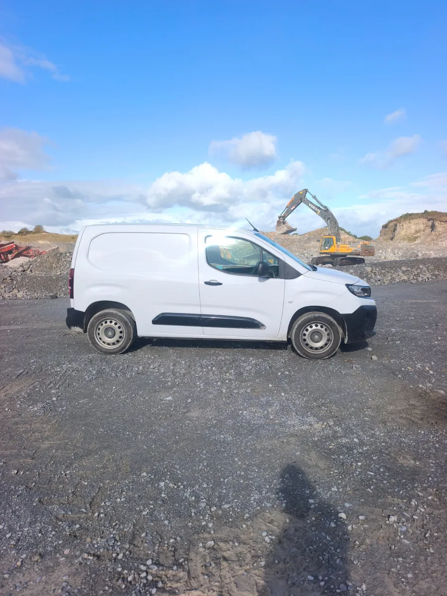 Vauxhall Combo 2024 - Image 2