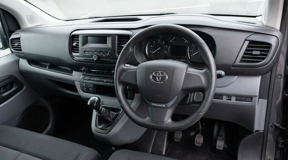 Toyota proace 2.0 TDI - Image 3