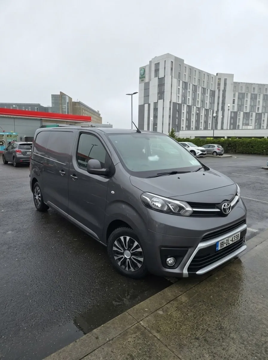 Toyota proace 2.0 TDI - Image 1