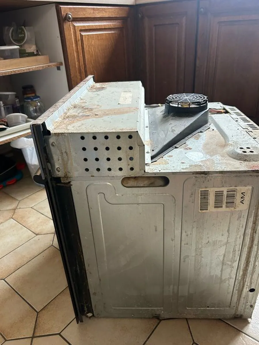 BOSCH electric oven - Image 1