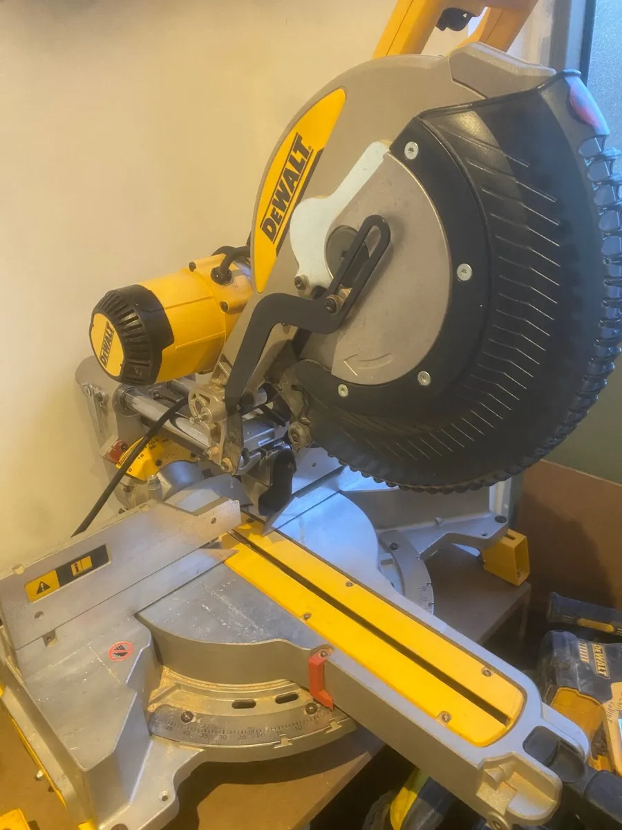 Dewalt chopsaw - Image 1