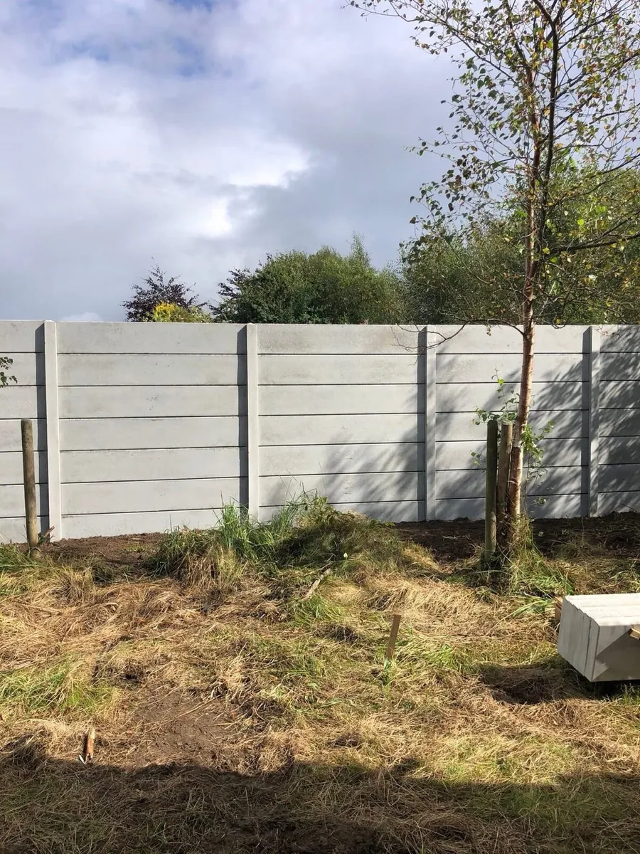 Fencing, concrete fence - Image 2