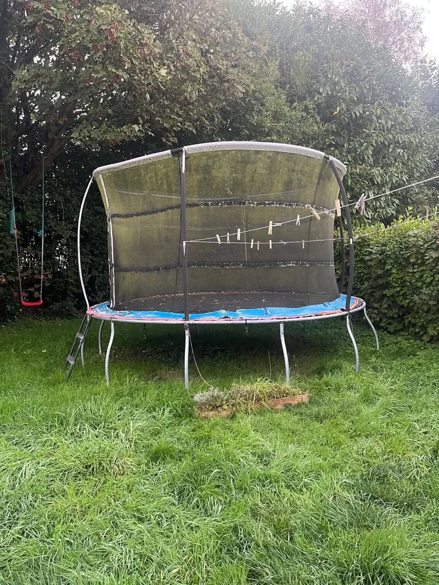 Large Jump Power trampoline in used condition - Image 3