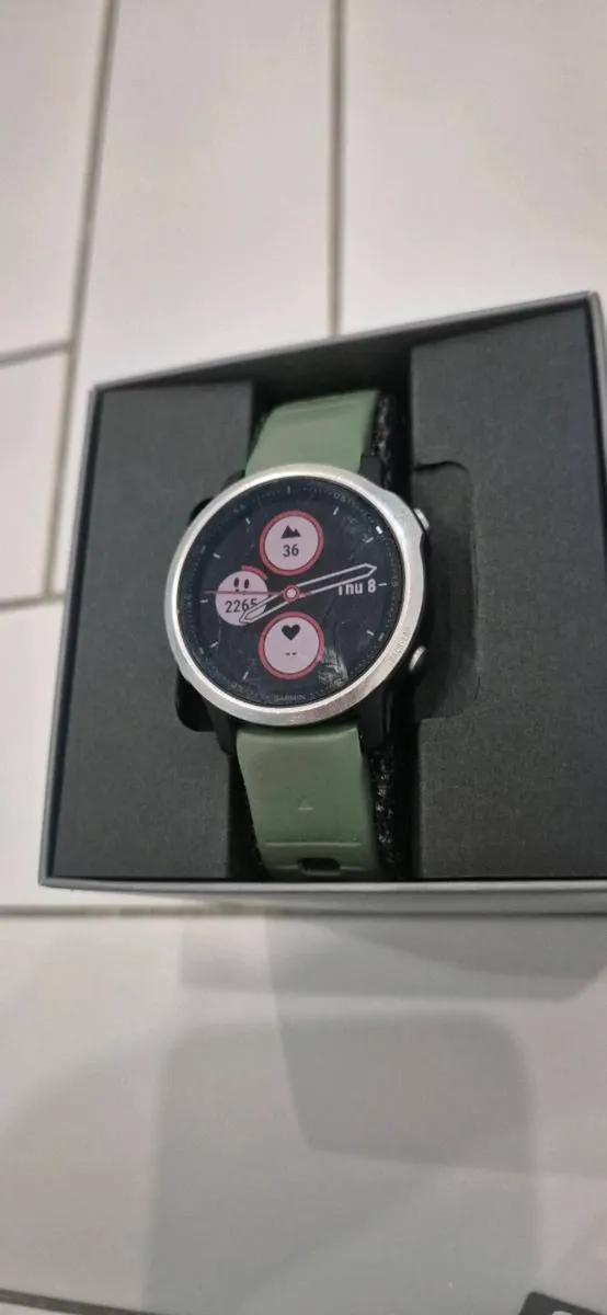 Garmin Fenix 6s - Image 2