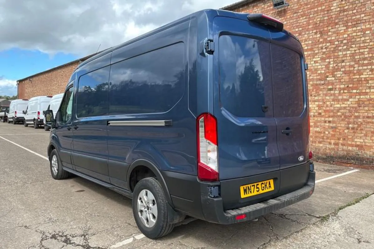 Ford Transit 350 Limited L3 H2 LWB Medium Roof FWD - Image 2