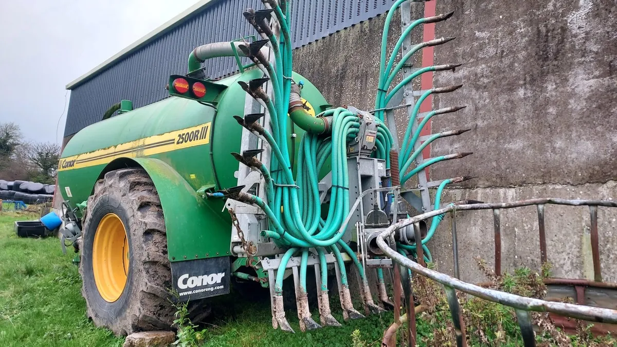 Conor 2500g trailing shoe slurry tank - Image 4