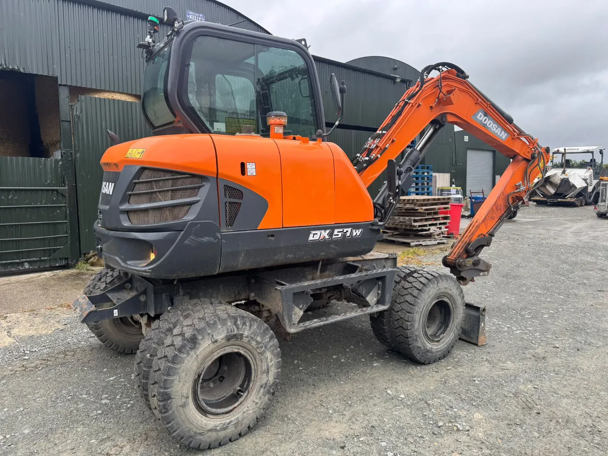 2023 Doosan DX 57 W - 7 Wheeled Excavator (Duck) - Image 4