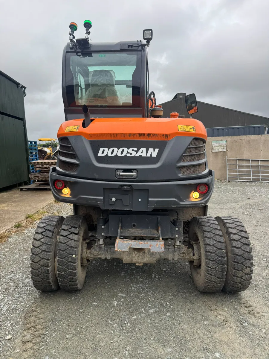 2023 Doosan DX 57 W - 7 Wheeled Excavator (Duck) - Image 3