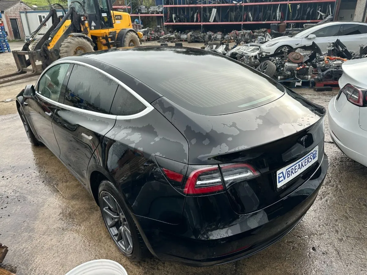 2020 TESLA MODEL 3 EV FOR BREAKING - Image 4