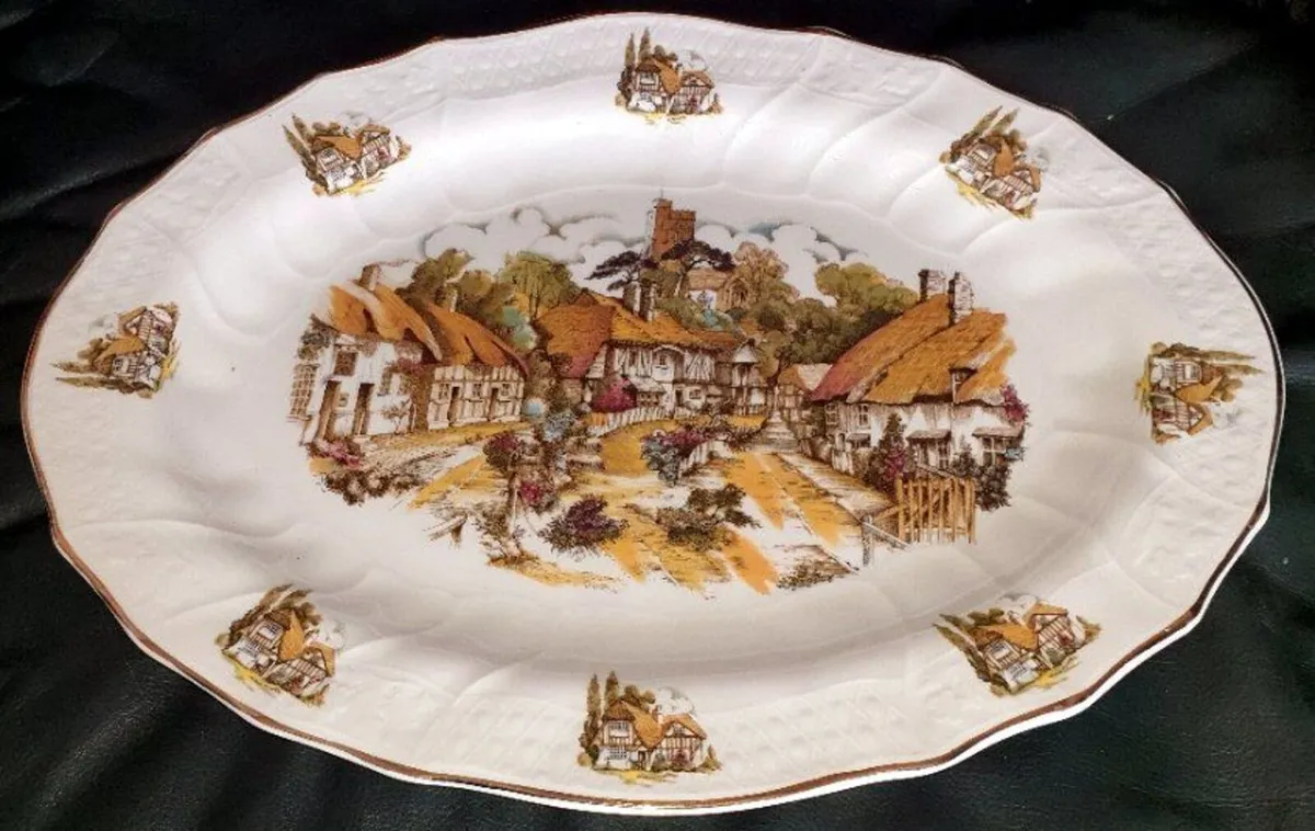 Vintage English Bone China Large Serving Platter - Image 4