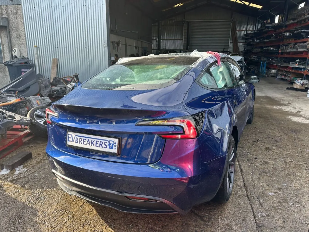 2025 TESLA MODEL 3 HIGHLAND EV FOR BREAKING - Image 4