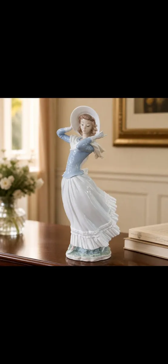 Lladro Spring Breeze 4936 - Image 1