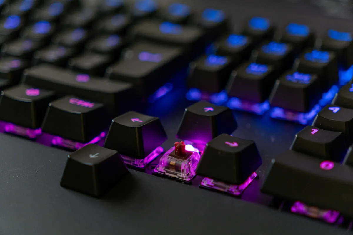 SteelSeries Apex 7 Fullsize Keyboard - Image 4