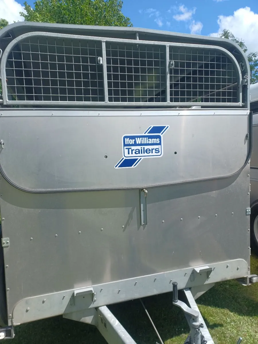 TRAILERS - Image 2