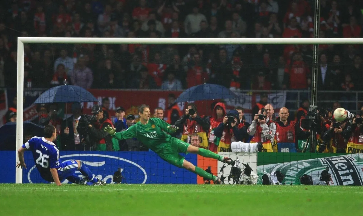 Man Utd Supporter Display Item - Image 2
