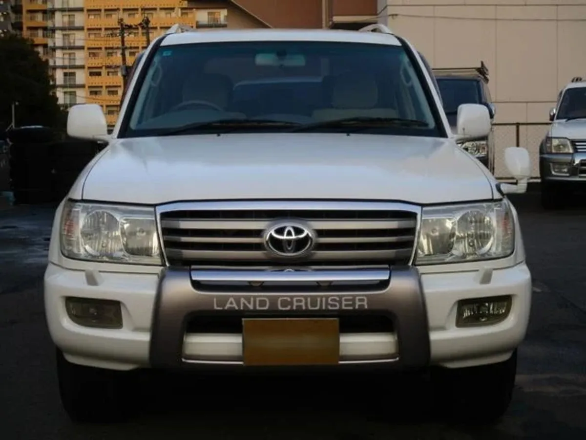 TOYOTA LAND CRUISER 100 VX LIMITED 4.2 Diesel - Image 1