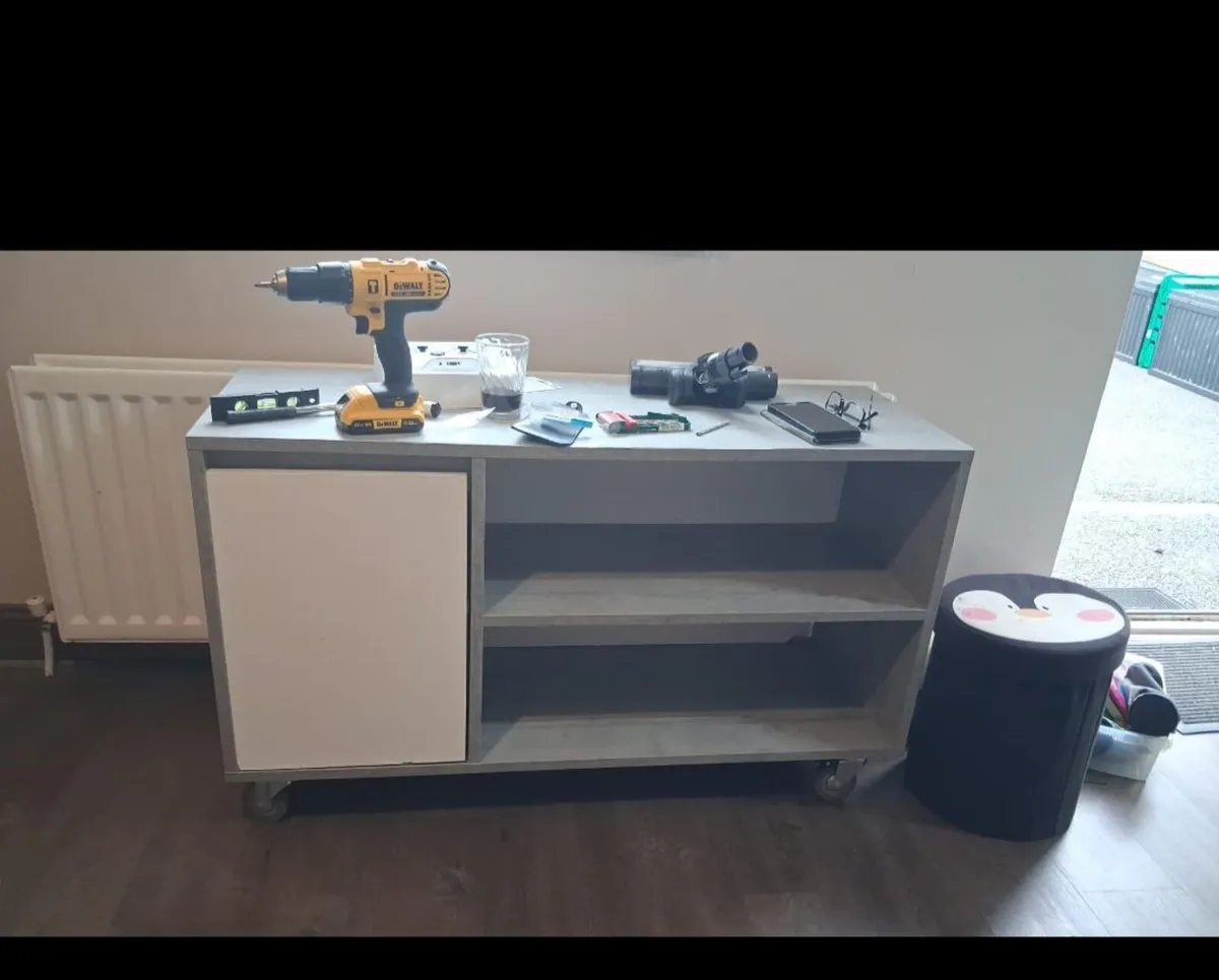 Tv stand