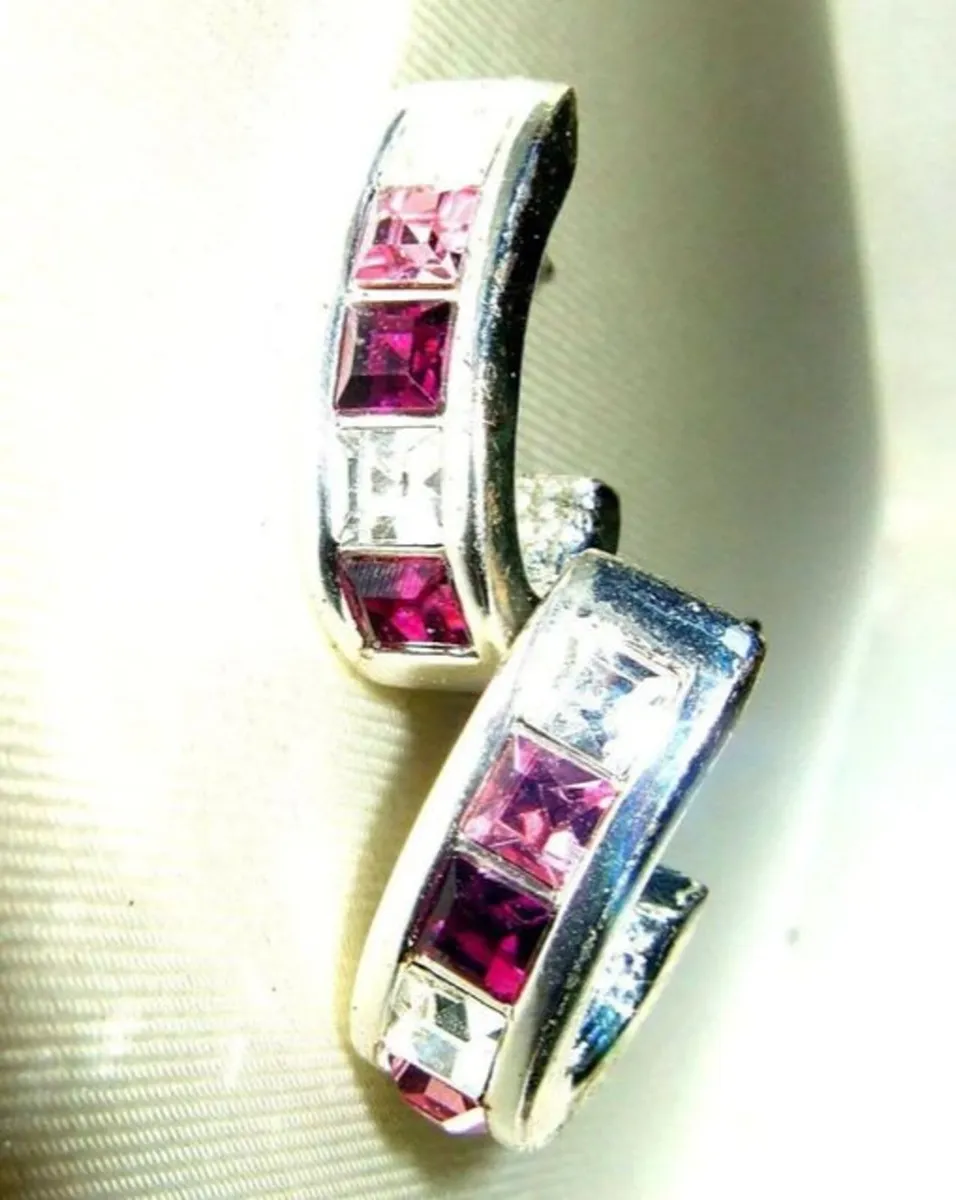 Pristine Vintage Sterling Silver 'Huggie' Earrings - Image 1