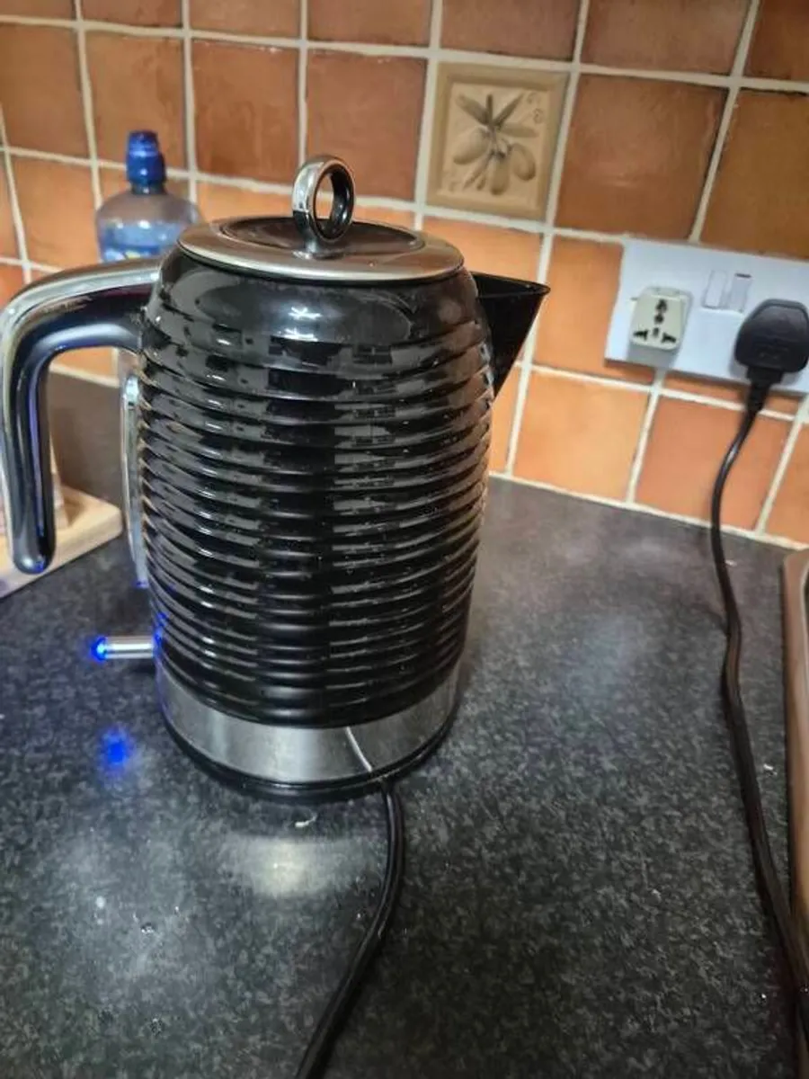 ELectric Kettle Russel Hobbs excellent condn - Image 1