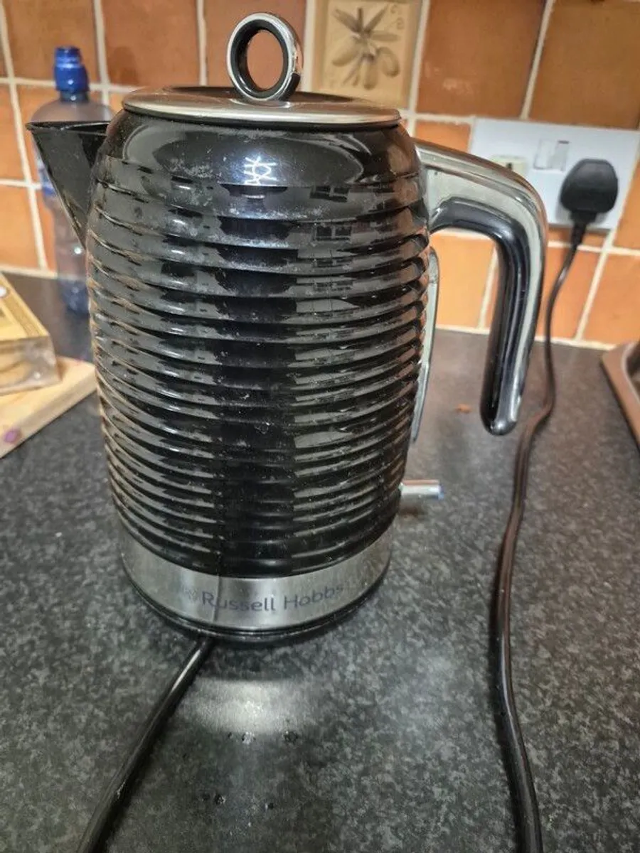 ELectric Kettle Russel Hobbs excellent condn - Image 4