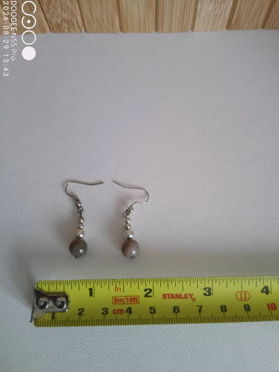 Women's Vintage Earrings - Image 4