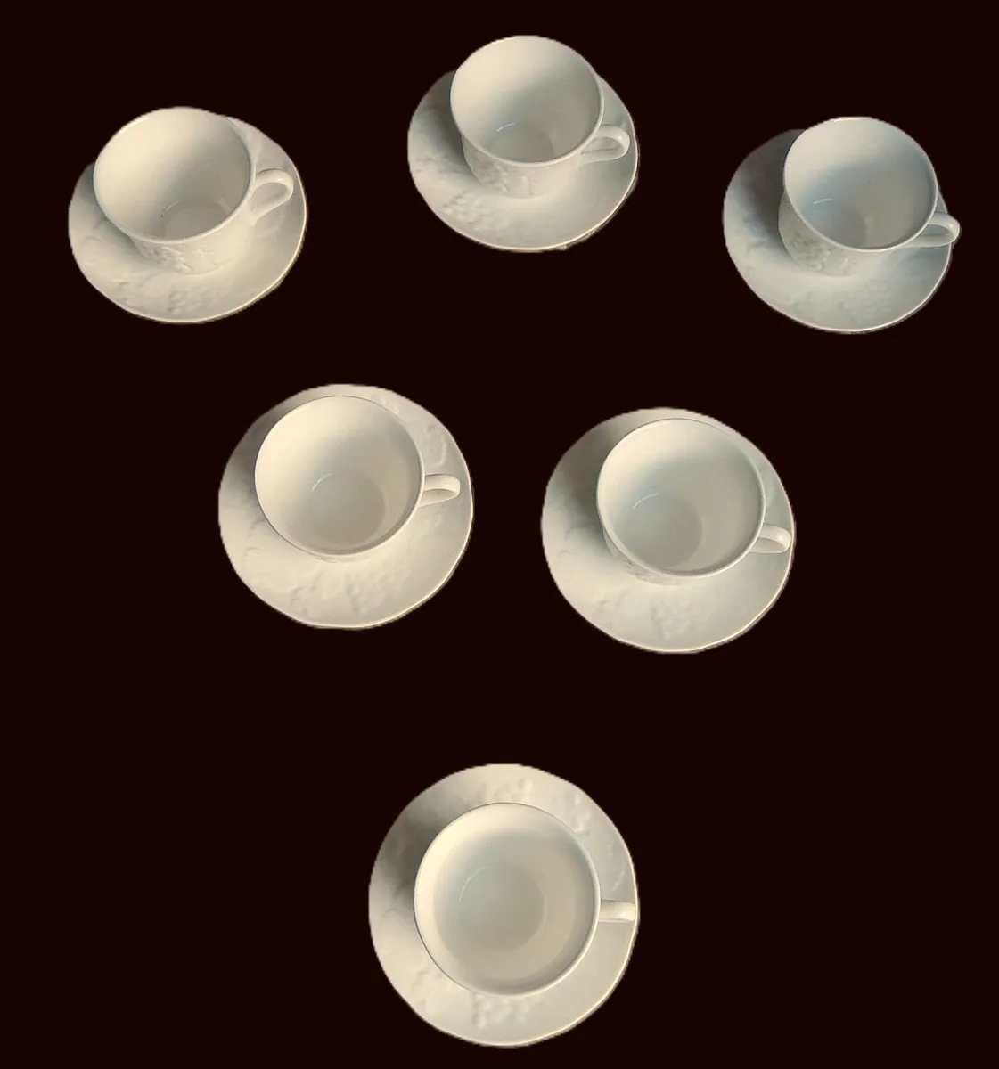Wedgwood Bone China Strawberry & Vine Tableware - Image 2