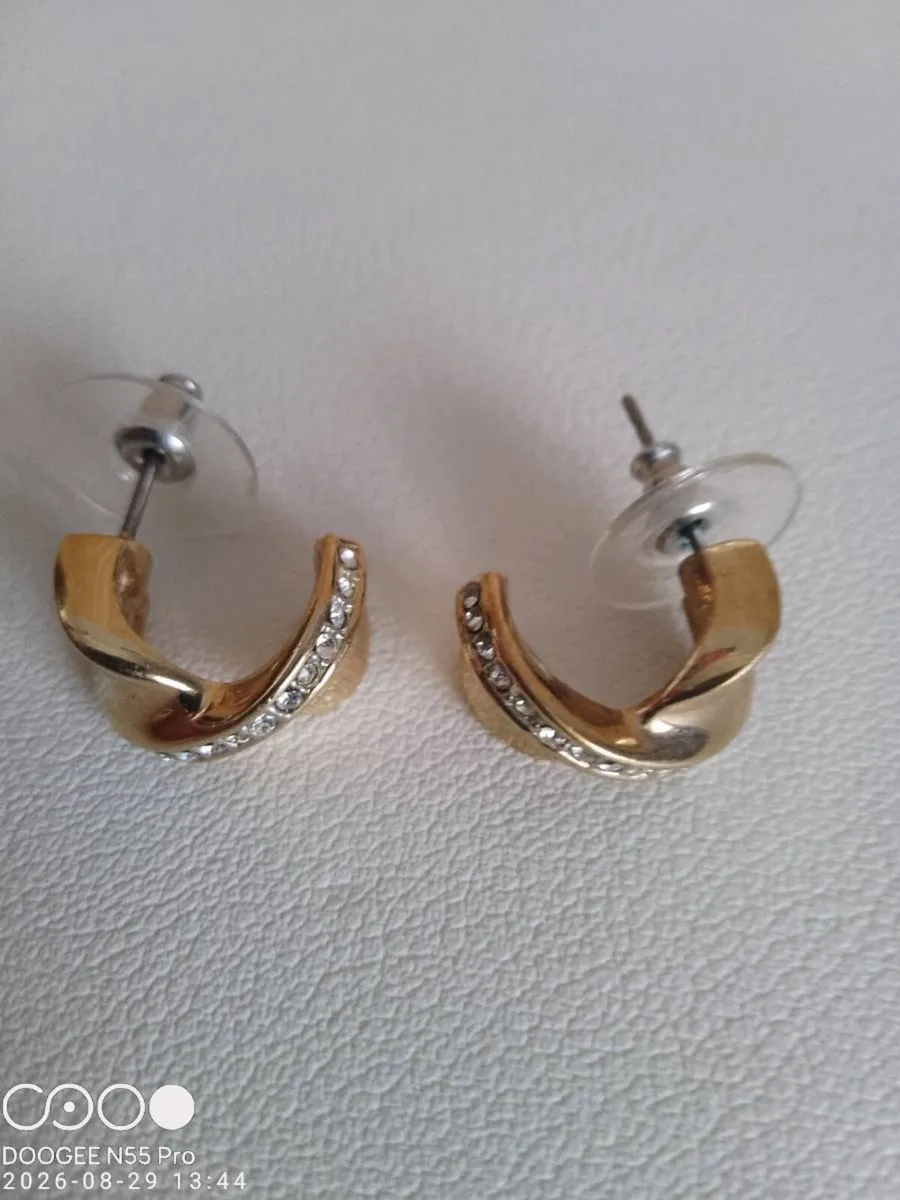 Women's  Earrings - Image 3