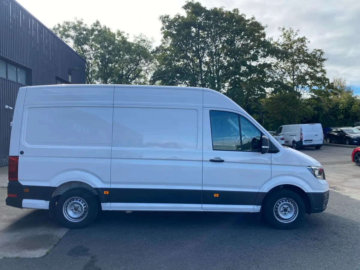 Volkswagen Crafter 2022 - Image 2
