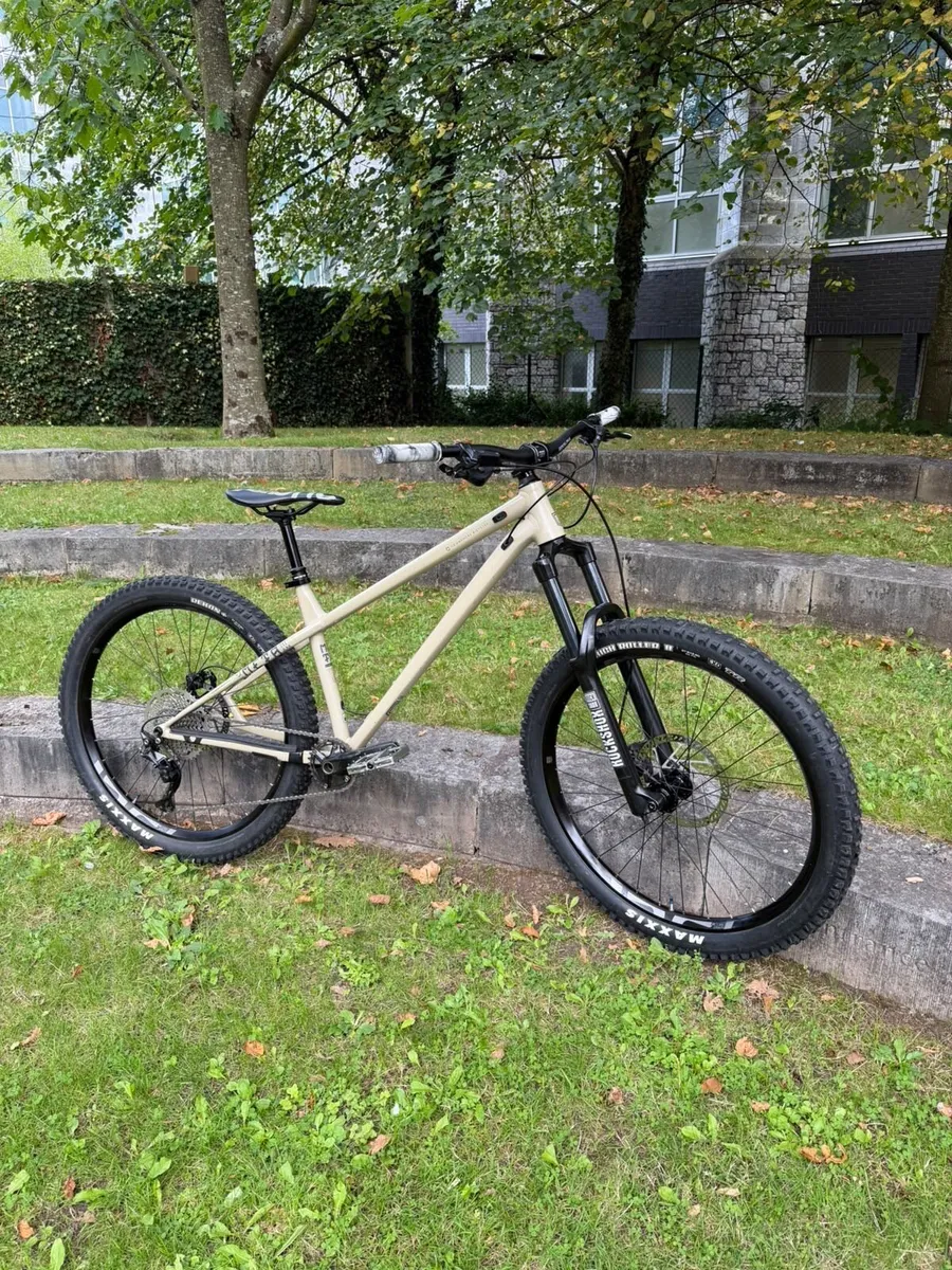 Commencal Meta - Image 1