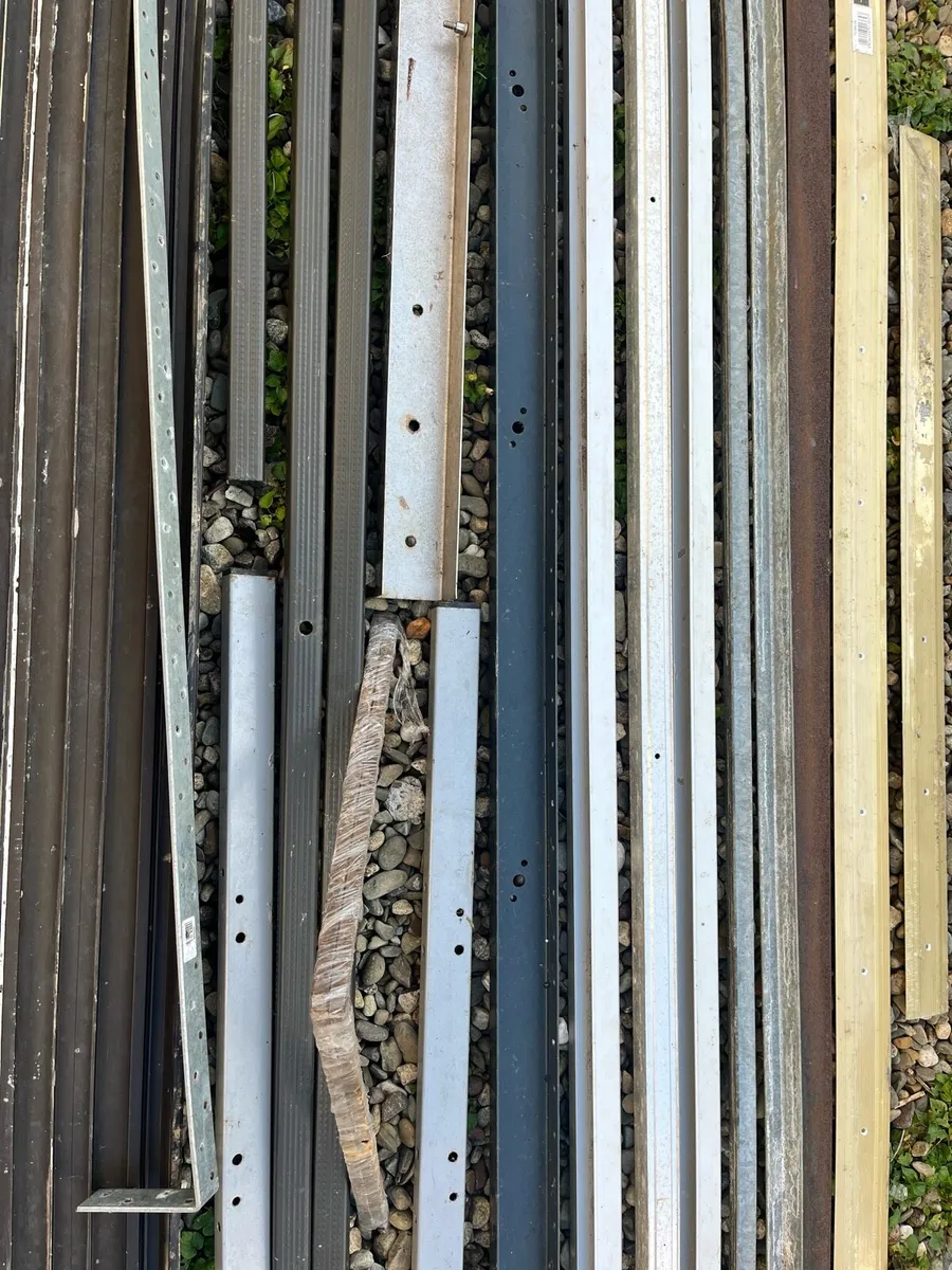 Over 20 aluminium & metal profiles - Image 4