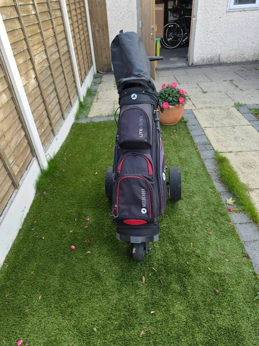 Motocaddy S-Series Electric Trolley with bag. - Image 4