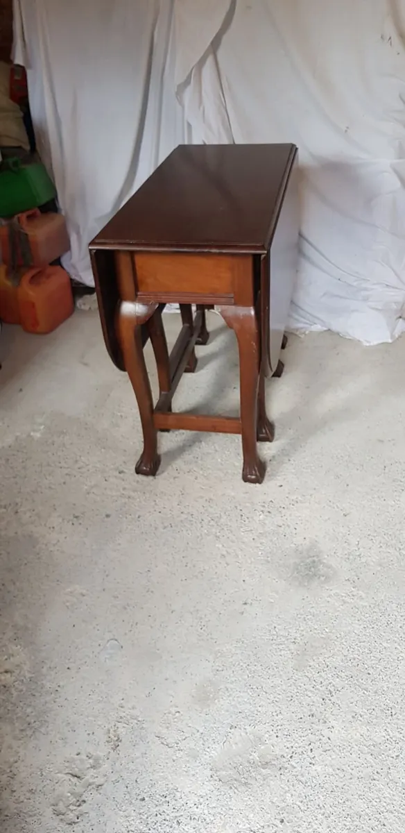 Solid mahogany drop leaf table - Image 1