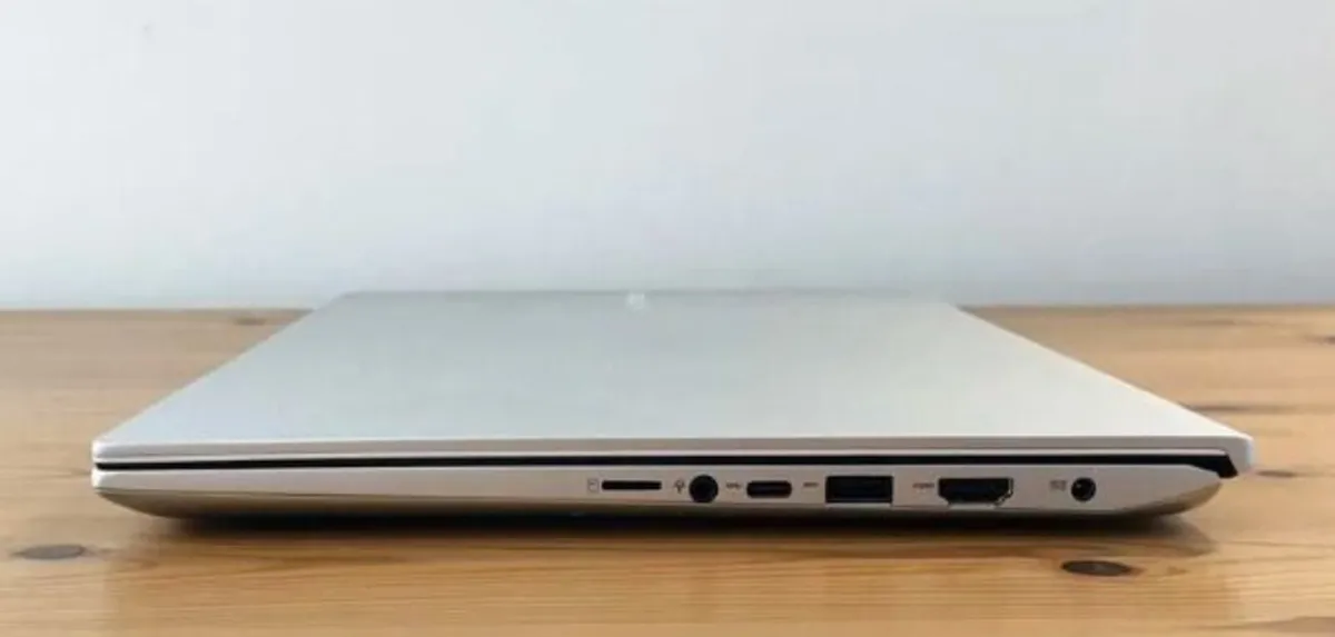 ASUS VivoBook S15 S532 Thin & Light 15.6 - Image 1