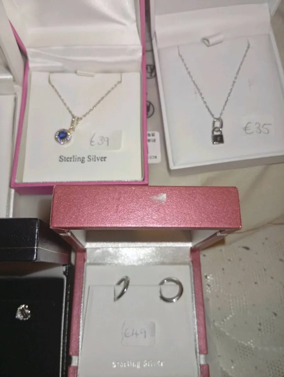 Job lot of lady's sterling sliver - Image 1