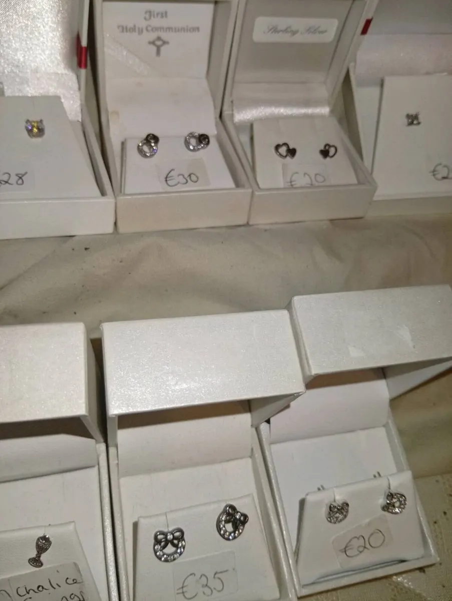 JOB LOT OF LADYS STERLING SLIVER - Image 1