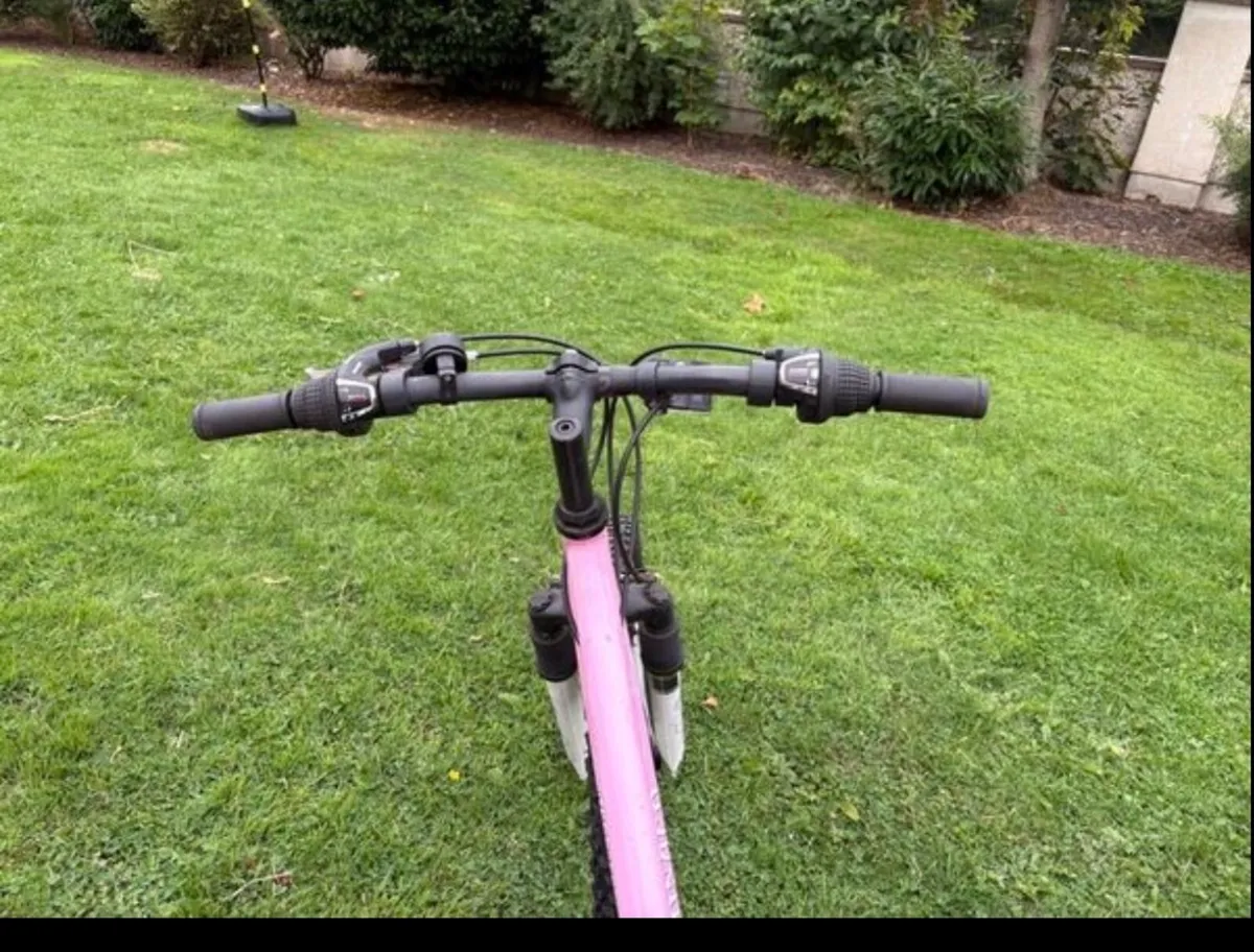 Girls bike - Image 3