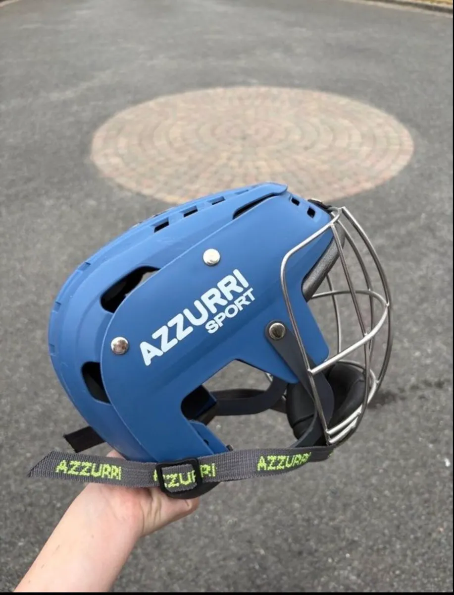 Camogie helmets - Image 1