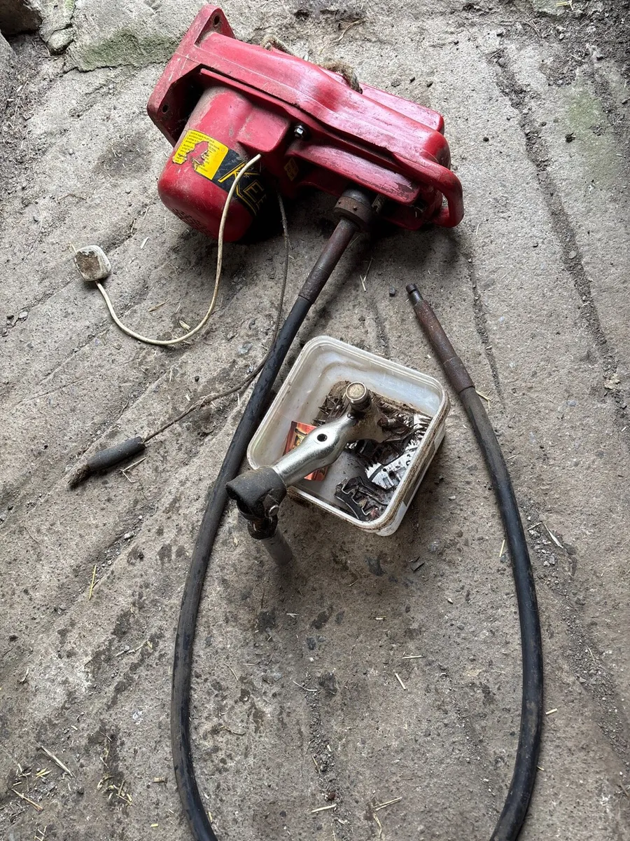 Keen sheep shearing machine