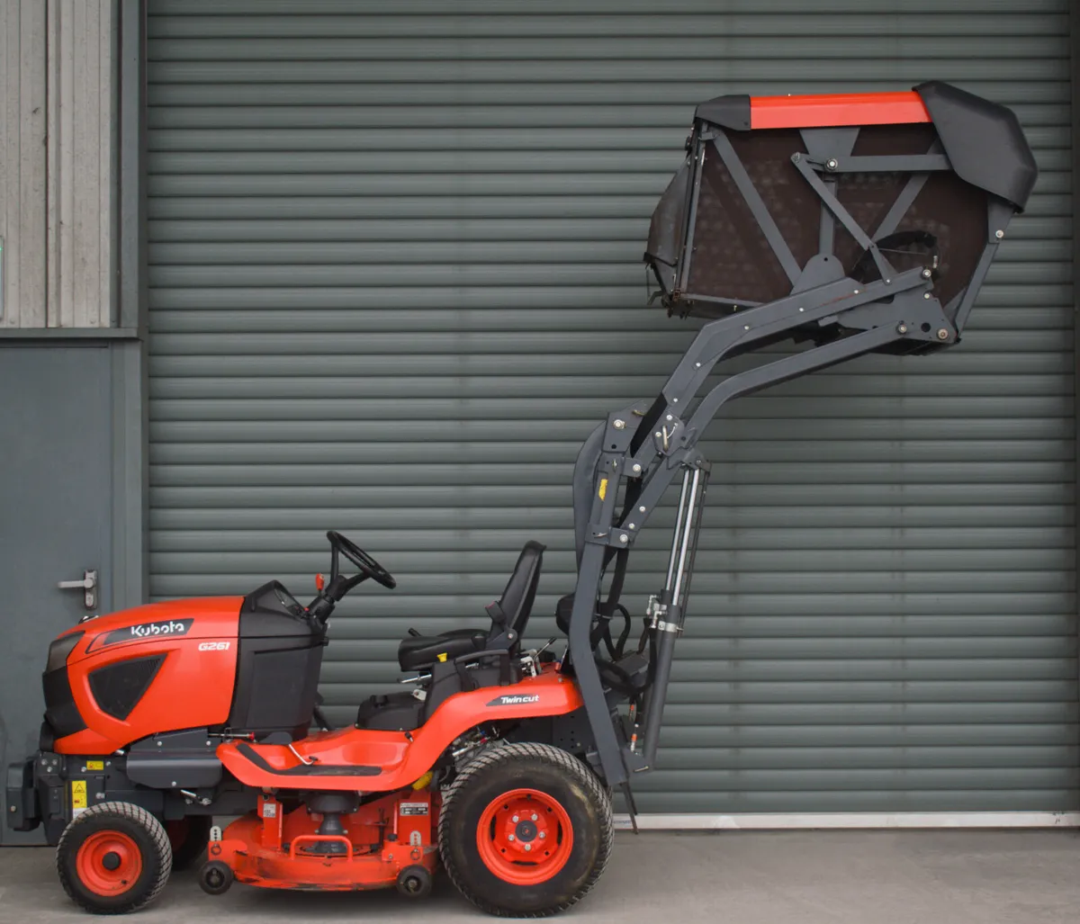 2020 Kubota G261HD Ride-On Lawnmower - Image 3