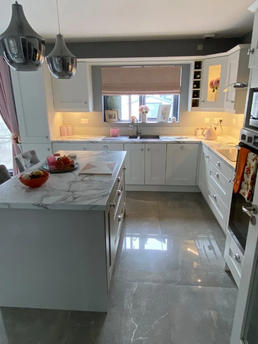 Kitchen - Image 2