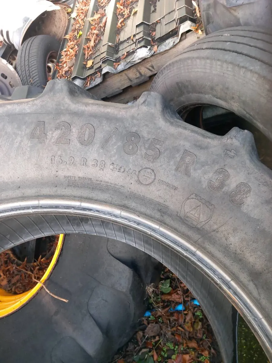 2 x Tractor tyres 420 85 R38 - Image 2