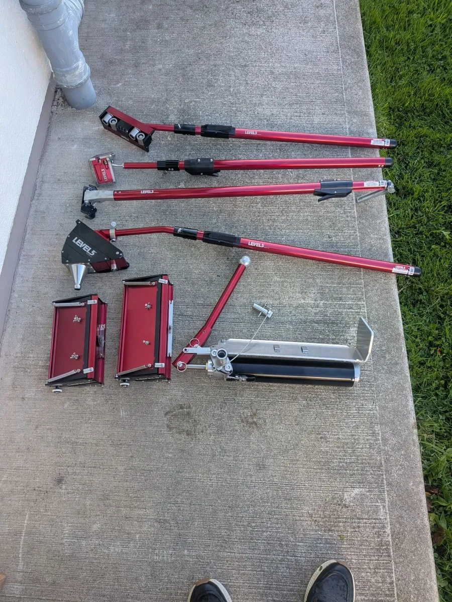 Tape and jointing tools