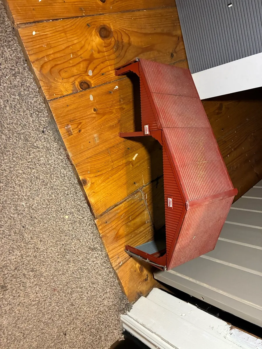 1:32 scale farm sheds - Image 2